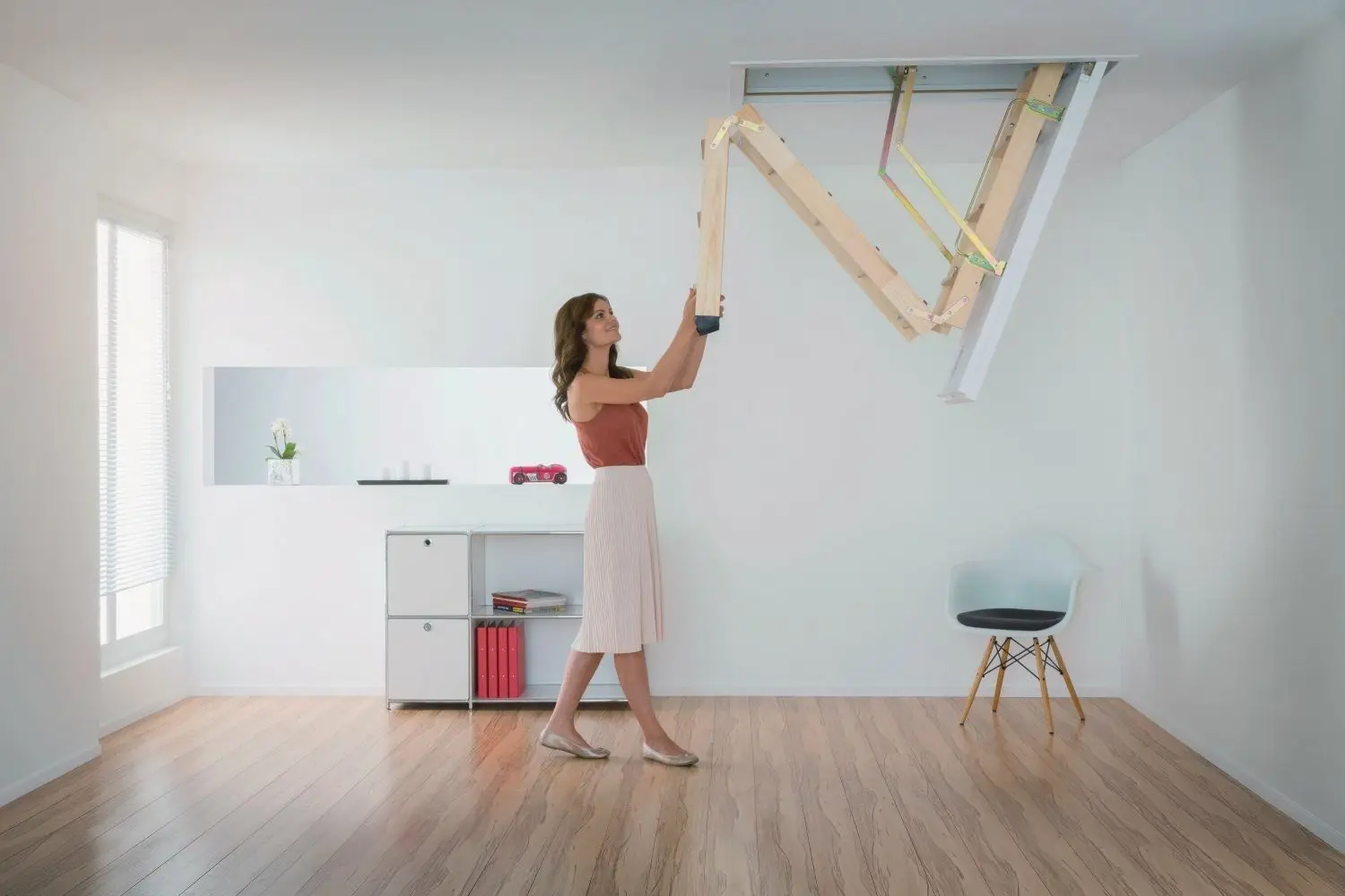 Illustration du conseil : Choisissez les Escaliers Escamotables pour vos espaces réduits